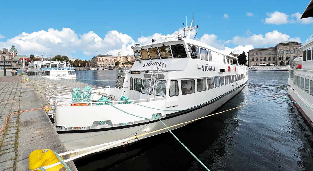 Image of the passenger ferry Sjögull which traffics the Stockholm archipelago