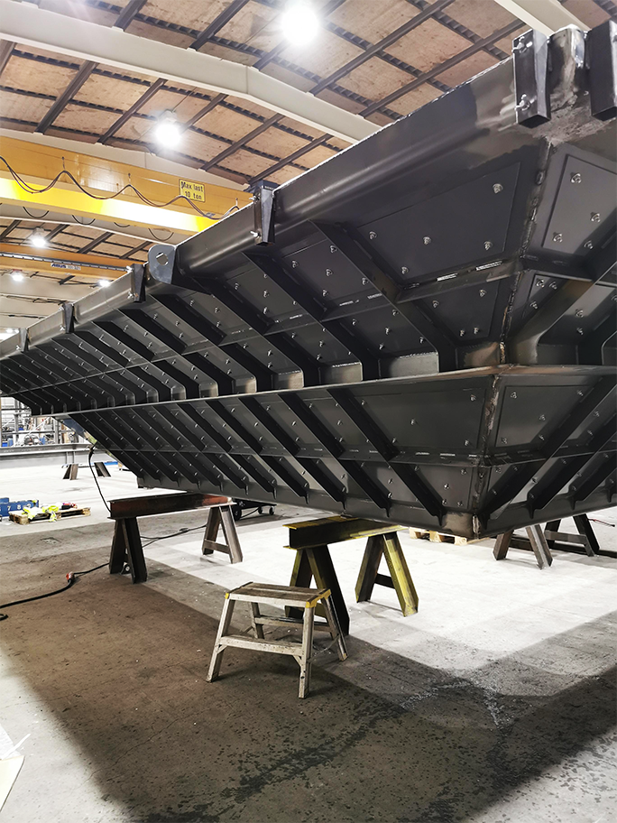 Image of CLD-tile installation at SSAB's factory