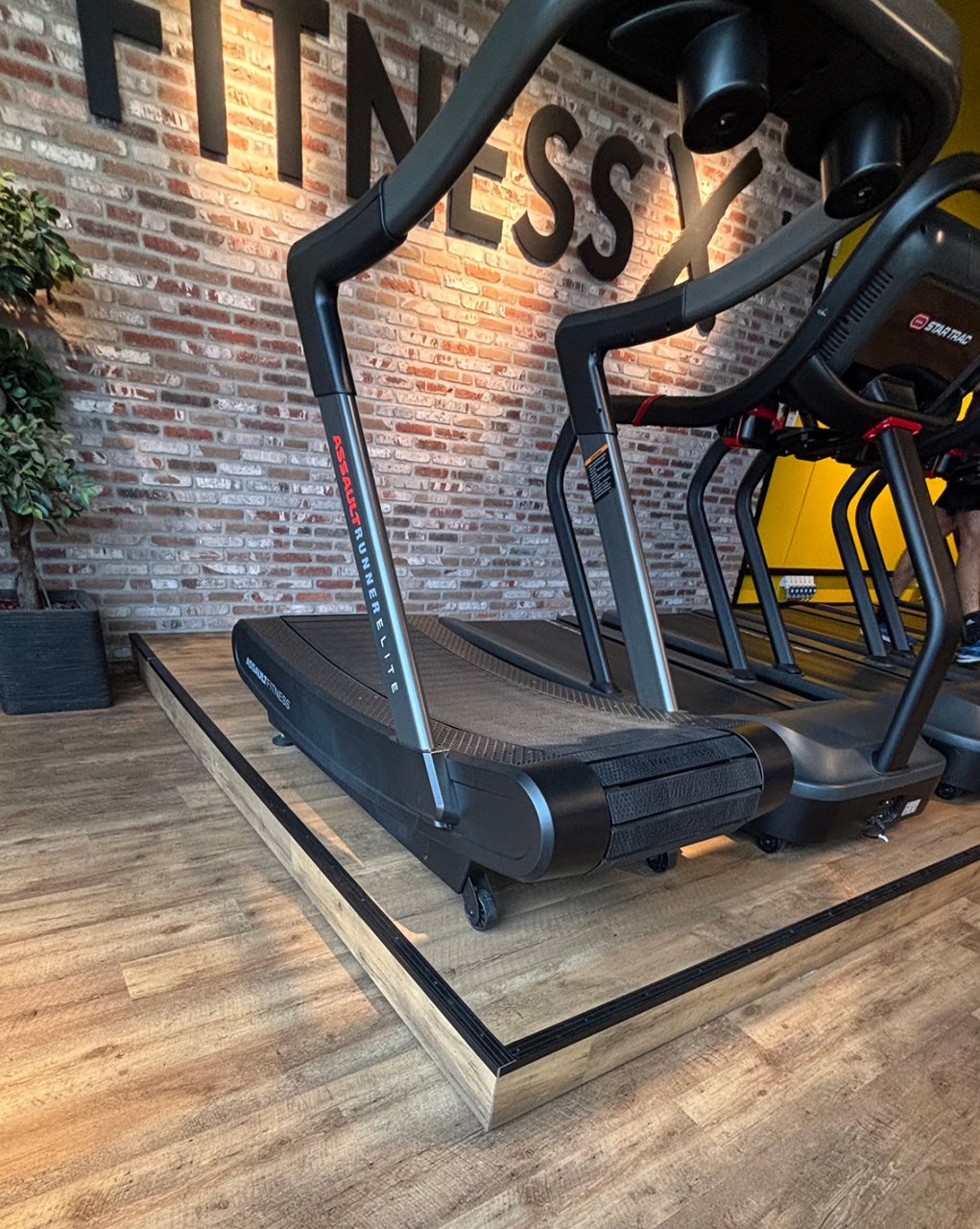 Image of Floor System VT-BAT at Fitness X Gym