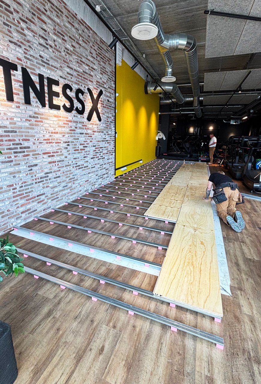 Image of installation of Floor System VT-BAT