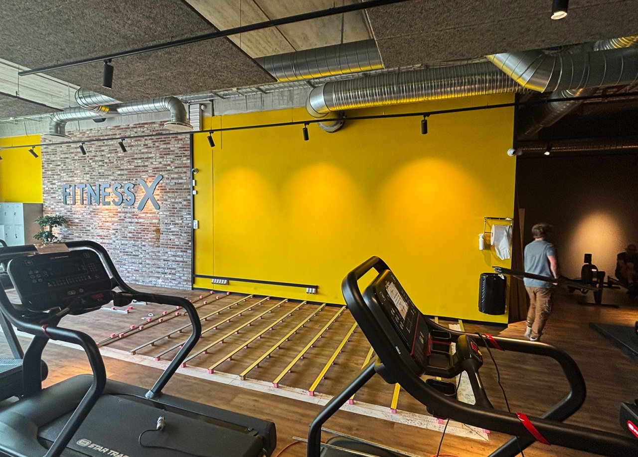 Image of installation of Floor System VT-BAT