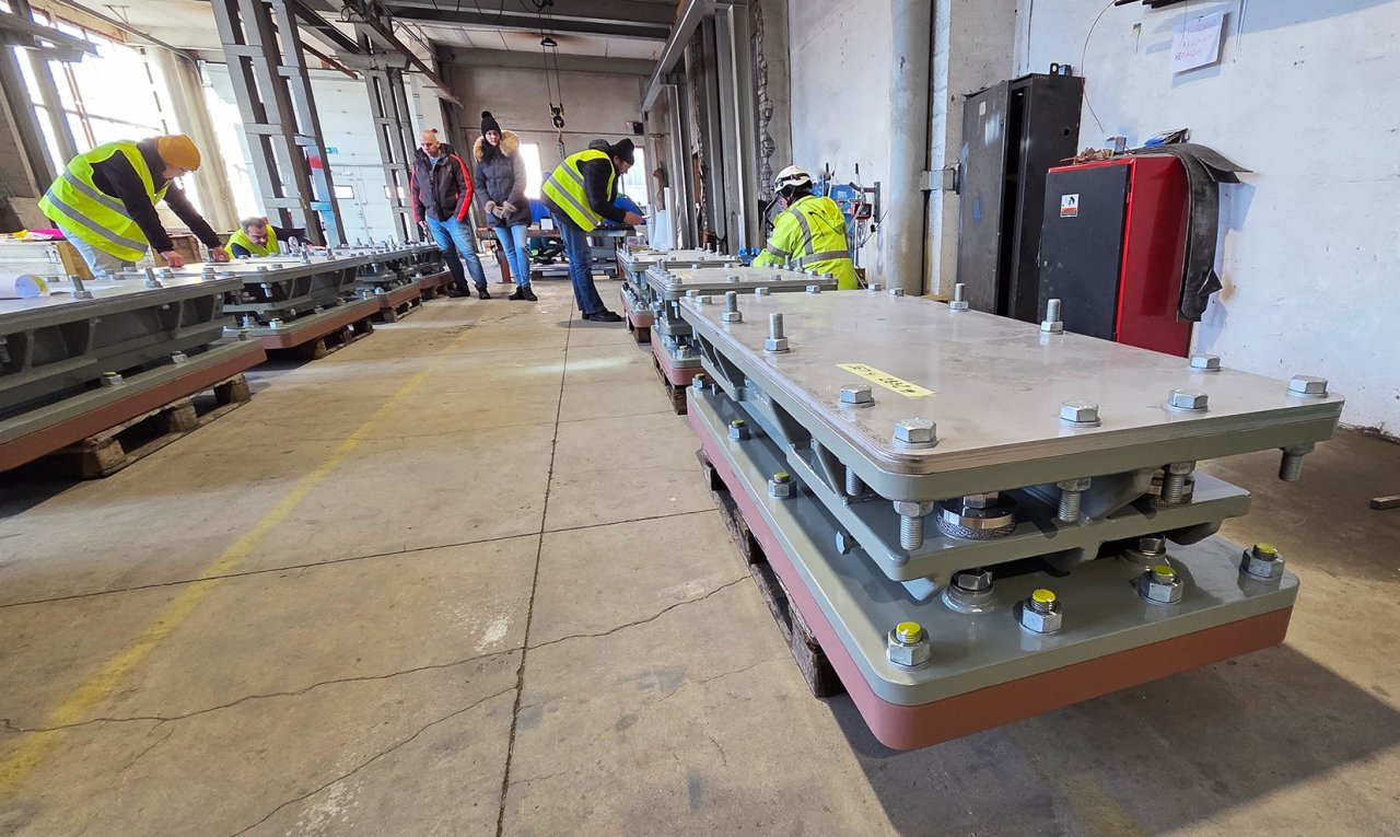 Image of final inspection of Vibratec's AVMs